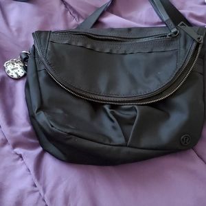 Lululemon festival bag